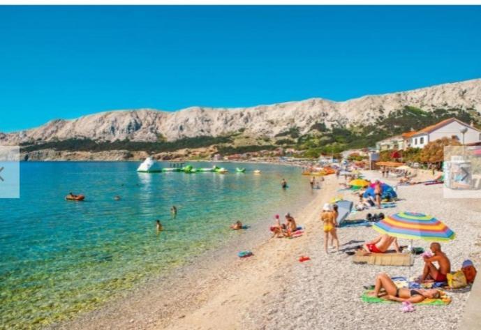 Apartmani Baska S Pogledom Na More المظهر الخارجي الصورة